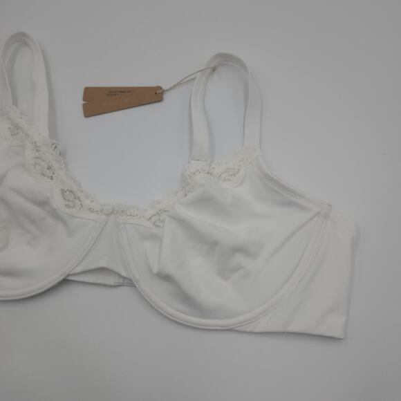 Skims Fits Everybody Lace Underwire Bra in Marble Size 44C - Picture 3 of 6